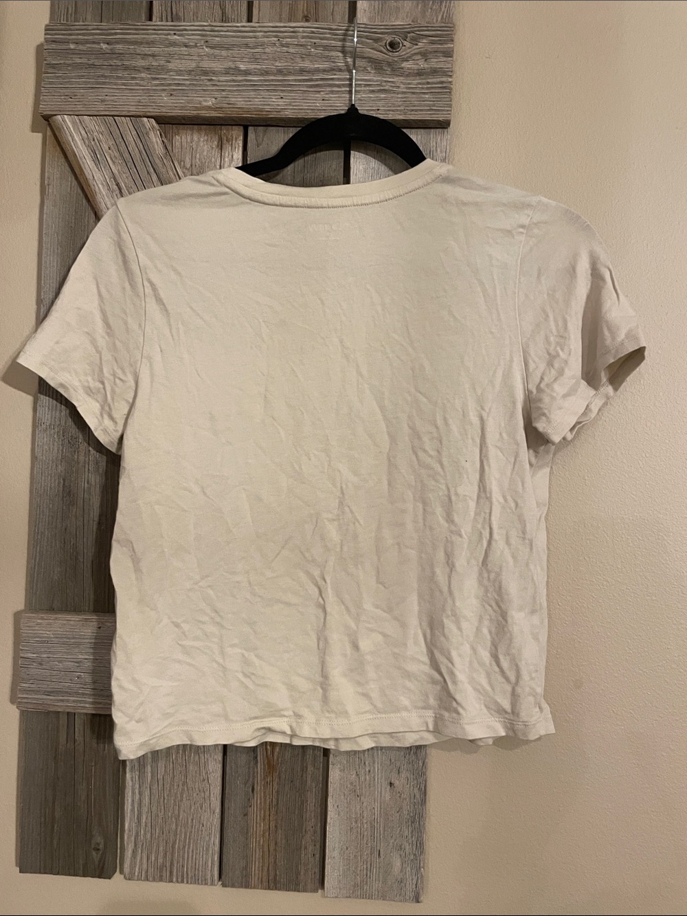 Old Navy Women's Short-Sleeve Crewneck Tee — Off-White - Picture 4 of 4